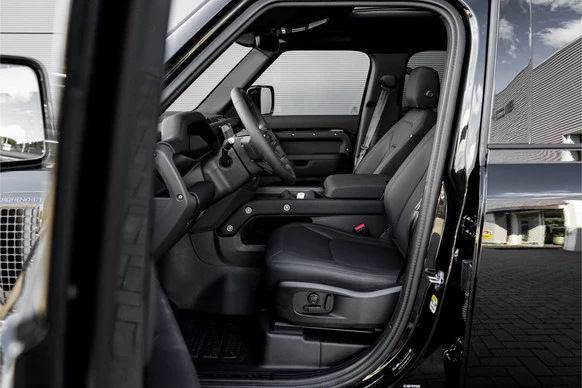 Land Rover Defender - Afbeelding 4 van 30