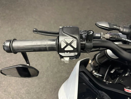 KTM 790 Duke - Afbeelding 20 van 21