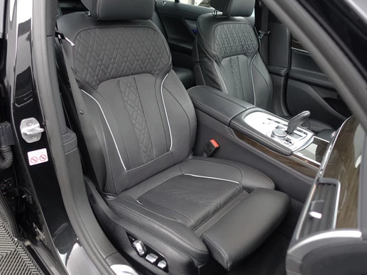 BMW 7 Serie - Afbeelding 27 van 30