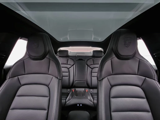 Porsche Taycan - Afbeelding 2 van 30