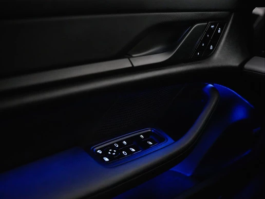 Porsche Taycan - Afbeelding 24 van 30