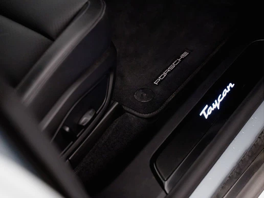 Porsche Taycan - Afbeelding 26 van 30