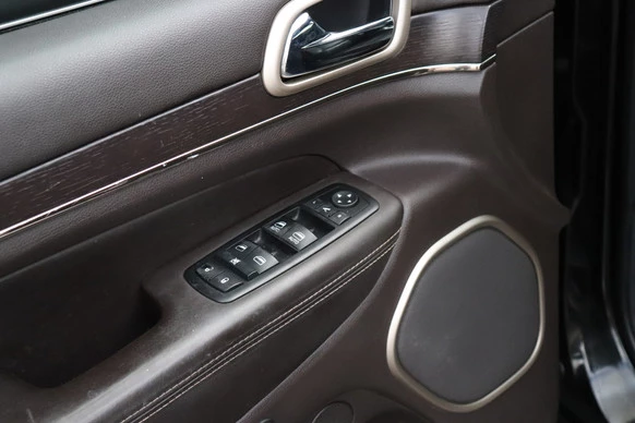 Jeep Grand Cherokee - Afbeelding 24 van 30
