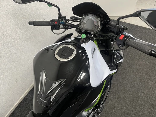 Kawasaki Z900 - Afbeelding 9 van 22