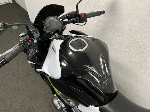 Kawasaki Z900 - Afbeelding 19 van 22