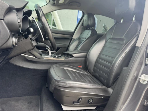 Alfa Romeo Stelvio - Afbeelding 15 van 30