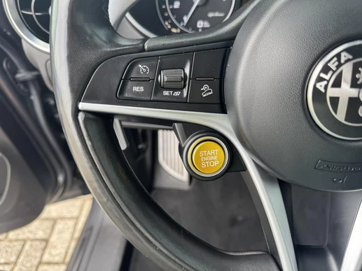Alfa Romeo Stelvio - Afbeelding 18 van 30