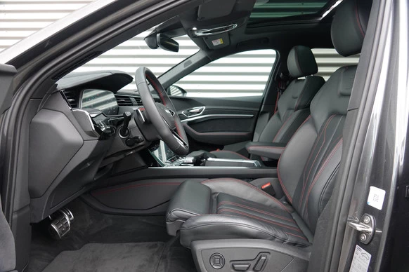 Audi Q8 Sportback e-tron - Afbeelding 8 van 30