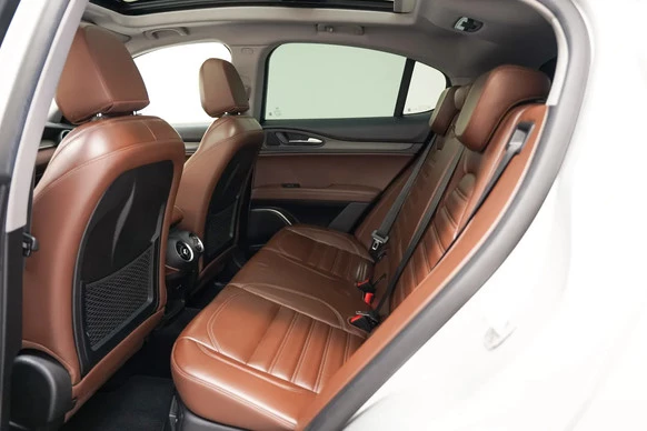 Alfa Romeo Stelvio - Afbeelding 16 van 30