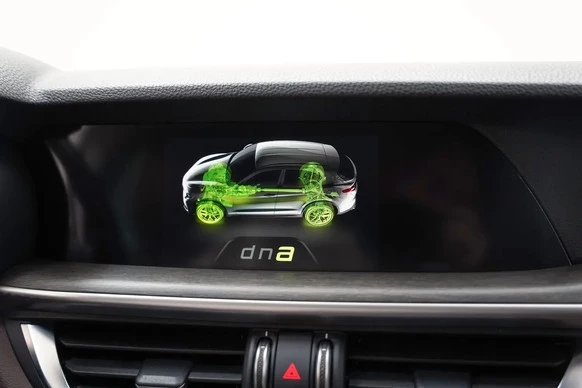 Alfa Romeo Stelvio - Afbeelding 28 van 30