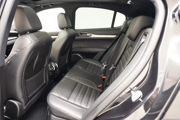 Alfa Romeo Stelvio - Afbeelding 16 van 30