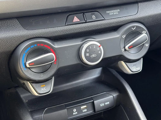 Kia Rio - Afbeelding 16 van 30