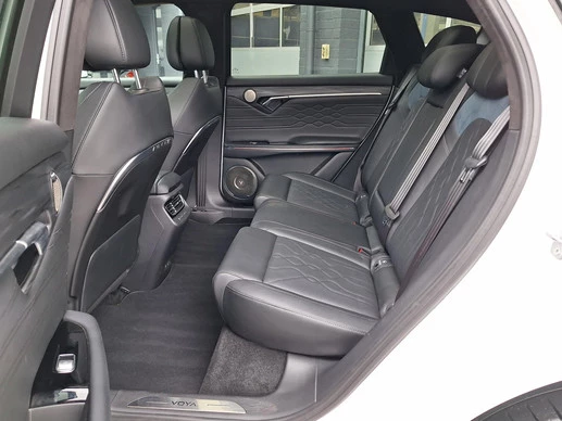 Voyah Free - Afbeelding 13 van 30