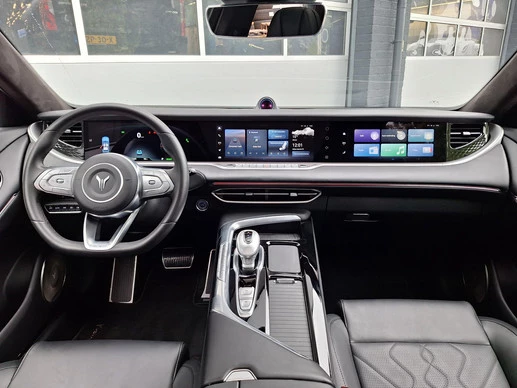 Voyah Free - Afbeelding 15 van 30