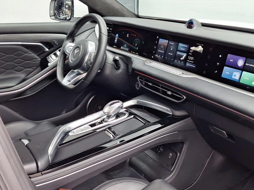 Voyah Free - Afbeelding 17 van 30