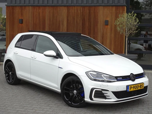 Volkswagen Golf - Afbeelding 4 van 30