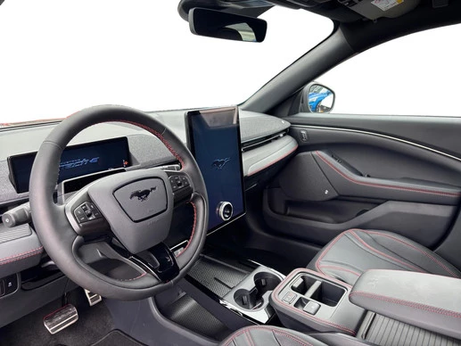 Ford Mustang Mach-E - Afbeelding 11 van 30