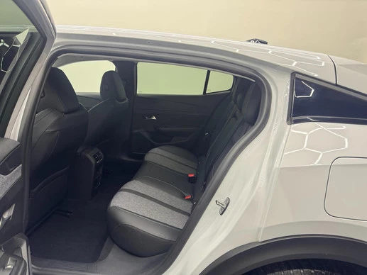 Peugeot 408 - Afbeelding 11 van 30