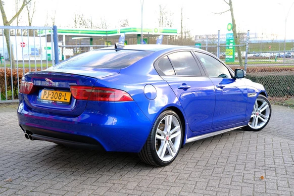 Jaguar XE - Afbeelding 3 van 30
