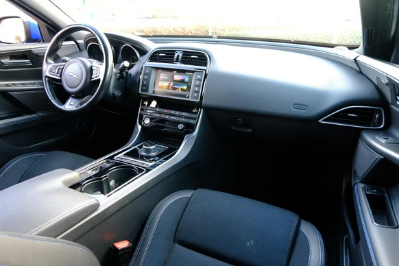 Jaguar XE - Afbeelding 5 van 30