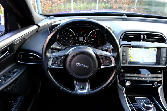 Jaguar XE - Afbeelding 6 van 30