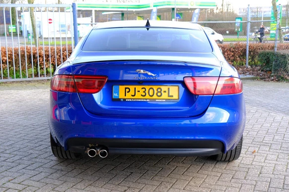 Jaguar XE - Afbeelding 8 van 30
