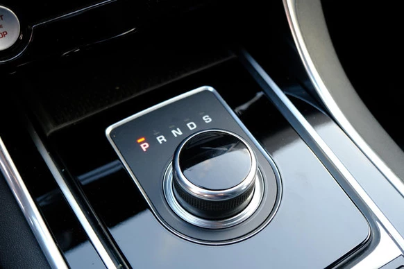 Jaguar XE - Afbeelding 20 van 30
