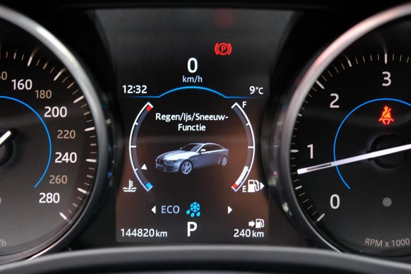 Jaguar XE - Afbeelding 21 van 30
