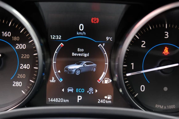 Jaguar XE - Afbeelding 24 van 30
