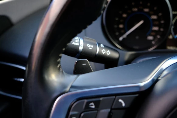 Jaguar XE - Afbeelding 28 van 30