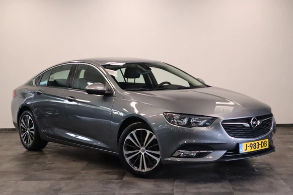 Opel Insignia - Afbeelding 1 van 24