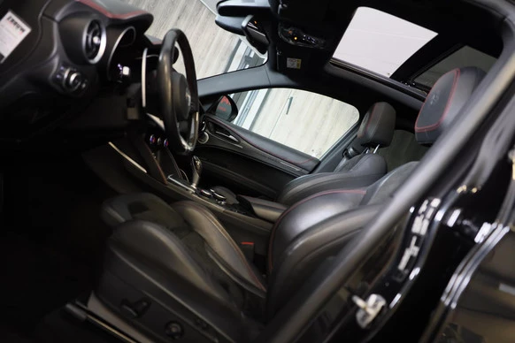 Alfa Romeo Stelvio - Afbeelding 9 van 30
