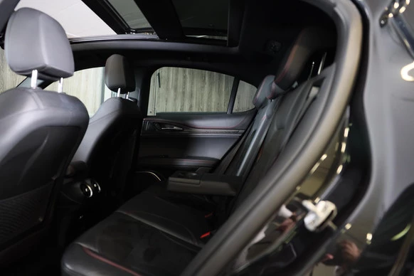 Alfa Romeo Stelvio - Afbeelding 26 van 30