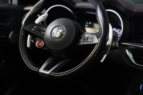 Alfa Romeo Stelvio - Afbeelding 27 van 30