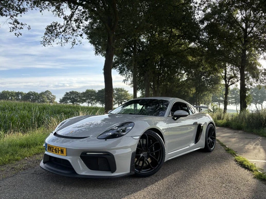 Porsche 718 - Afbeelding 1 van 18
