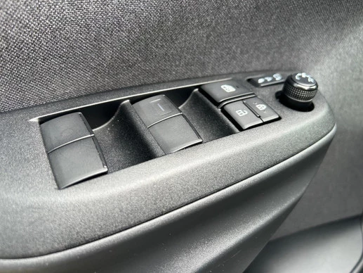 Toyota Yaris Cross - Afbeelding 14 van 30
