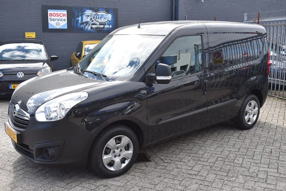 Opel Combo - Afbeelding 1 van 22