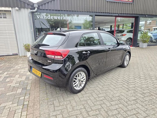Kia Rio - Afbeelding 3 van 30