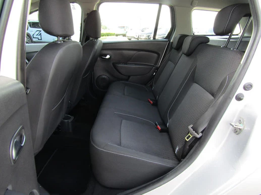 Dacia Logan - Afbeelding 17 van 27