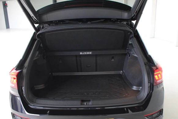 Volkswagen T-Roc - Afbeelding 15 van 30