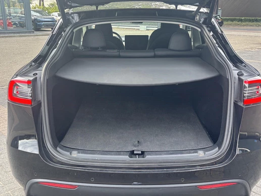 Tesla Model Y - Afbeelding 7 van 30