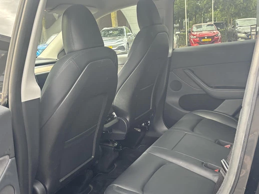 Tesla Model Y - Afbeelding 10 van 30