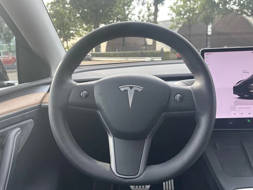 Tesla Model Y - Afbeelding 12 van 30