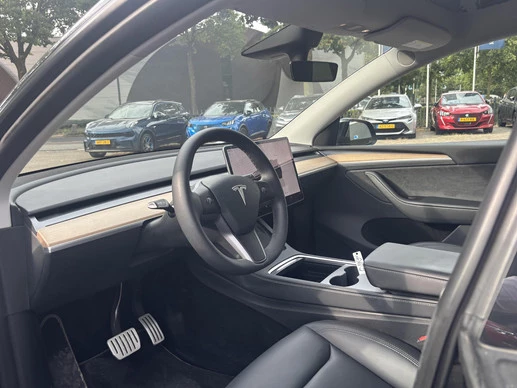 Tesla Model Y - Afbeelding 17 van 30