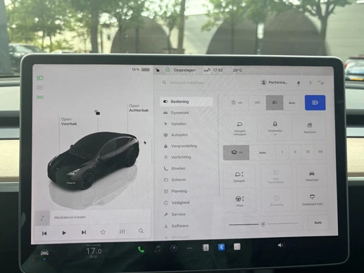 Tesla Model Y - Afbeelding 22 van 30