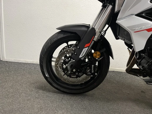 Benelli TRK - Afbeelding 17 van 22
