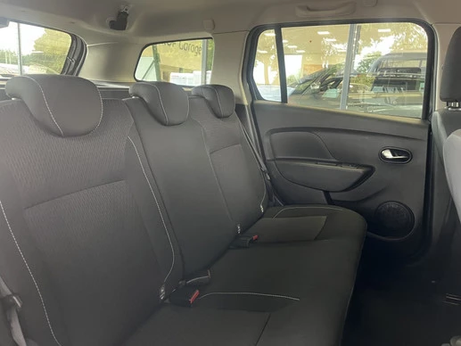 Dacia Logan - Afbeelding 11 van 30