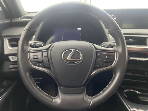 Lexus UX - Afbeelding 15 van 30