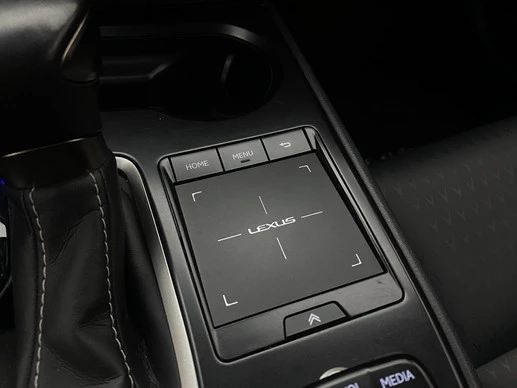 Lexus UX - Afbeelding 24 van 30