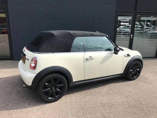 MINI Cooper Cabrio - Afbeelding 4 van 30